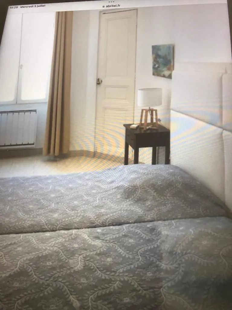 Beau Trois Pieces Cannes Croisette Carre D Or 0*,  France